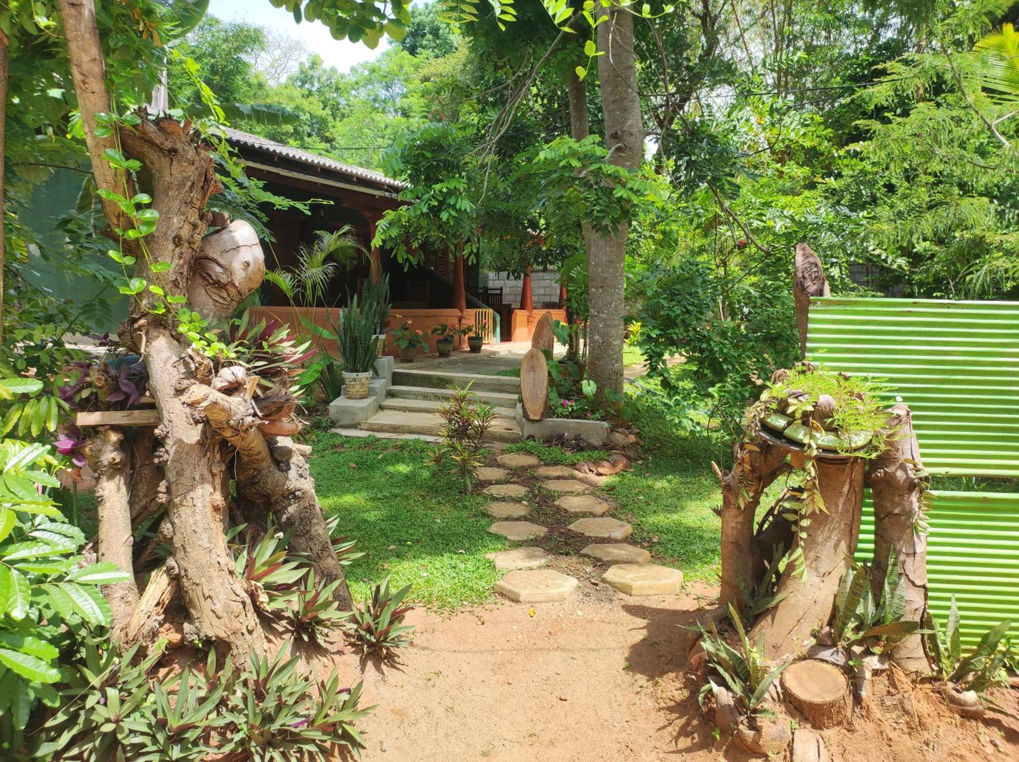 Jaana Guest Hotel Sigiriya Eksteriør billede